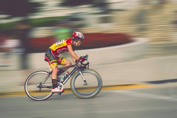 Road cyclists also benefit from the social media channels. Road cyclists also benefit from the social media channels.