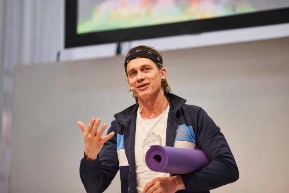 mb-Ralf-Bauer-5 Ralf Bauer präsentiert sein Tibetisches Yoga